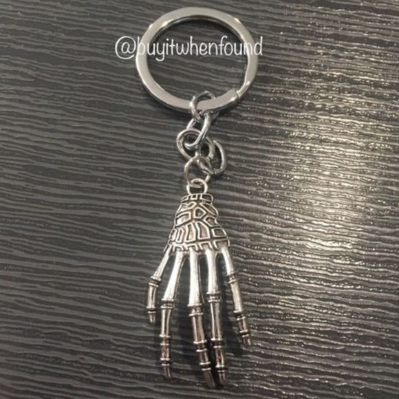 Skeleton Hand Steam Punk Gothic Skull Keychain - Picture 2 of 6